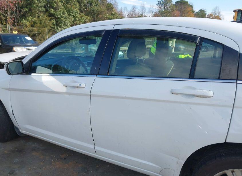 Photo 14 of 2012 Chrysler 200 TOURING (VIN 1C3CCBBB3CN130820)