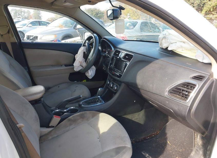 Photo 5 of 2012 Chrysler 200 TOURING (VIN 1C3CCBBB3CN130820)