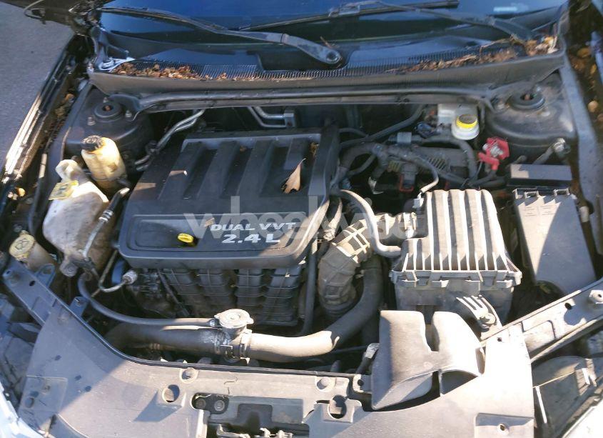 Photo 10 of 2012 Chrysler 200 TOURING (VIN 1C3CCBBB3CN135791)