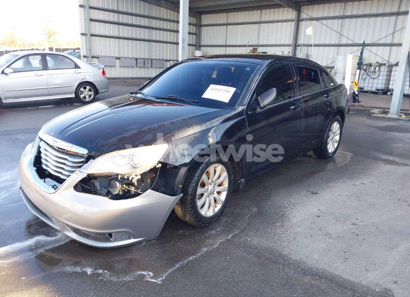 Photo 2 of 2012 Chrysler 200 TOURING (VIN 1C3CCBBB3CN135791)