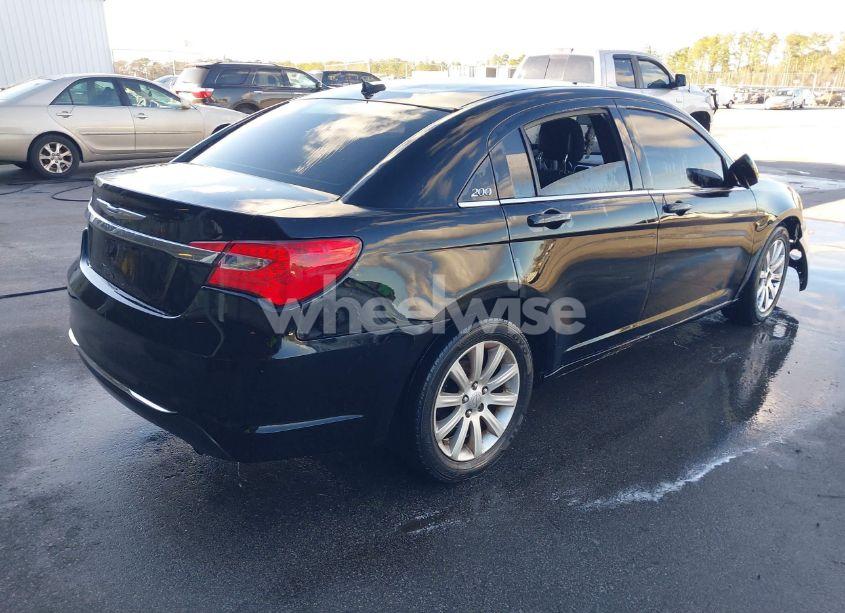 Photo 4 of 2012 Chrysler 200 TOURING (VIN 1C3CCBBB3CN135791)