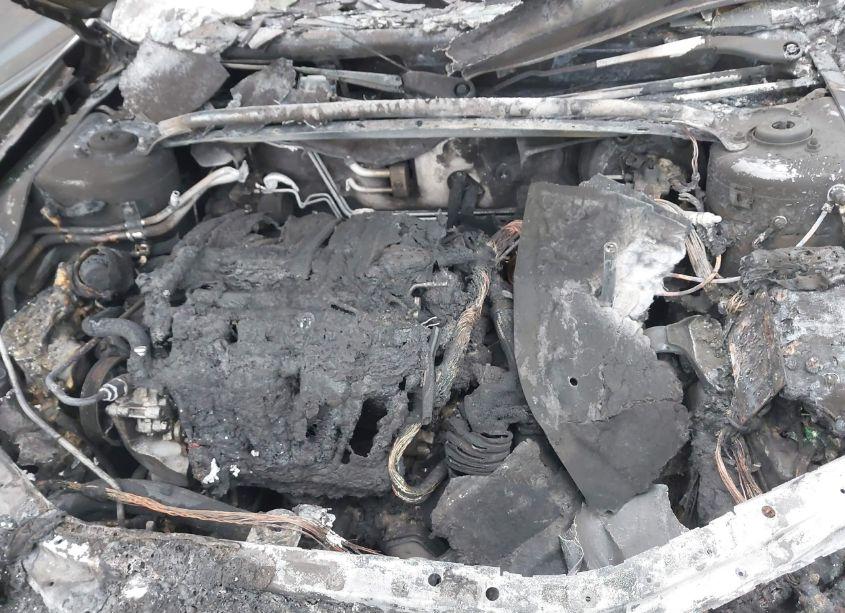 Photo 10 of 2012 Chrysler 200 TOURING (VIN 1C3CCBBB3CN154924)