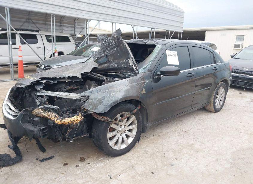 Photo 2 of 2012 Chrysler 200 TOURING (VIN 1C3CCBBB3CN154924)