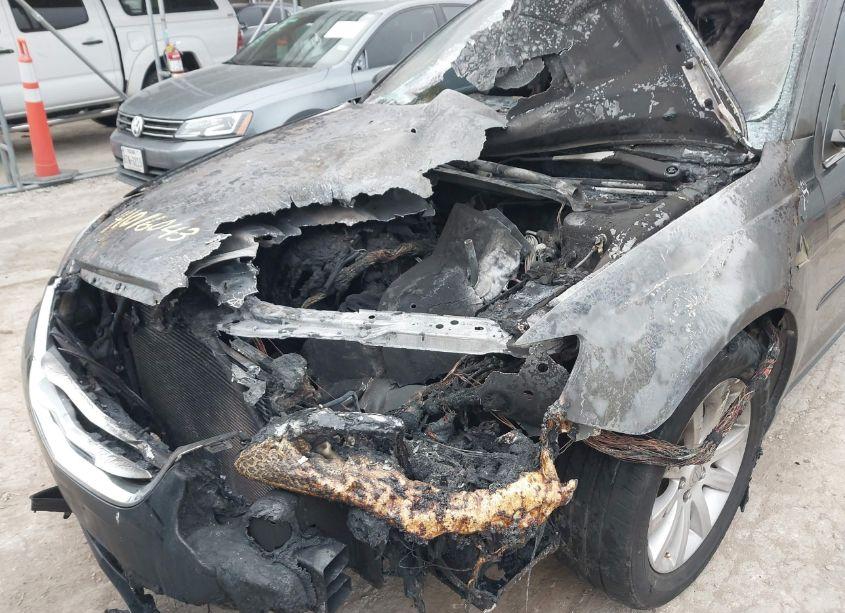 Photo 6 of 2012 Chrysler 200 TOURING (VIN 1C3CCBBB3CN154924)