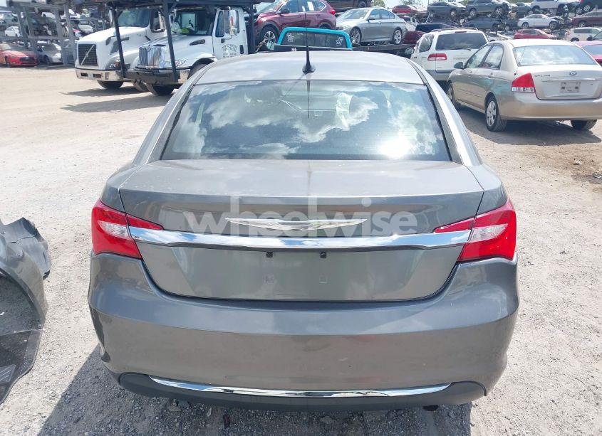 Photo 17 of 2012 Chrysler 200 TOURING (VIN 1C3CCBBB3CN298456)