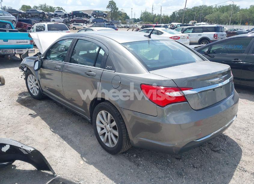 Photo 3 of 2012 Chrysler 200 TOURING (VIN 1C3CCBBB3CN298456)