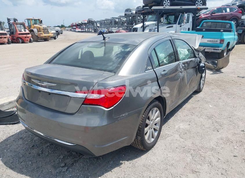 Photo 4 of 2012 Chrysler 200 TOURING (VIN 1C3CCBBB3CN298456)