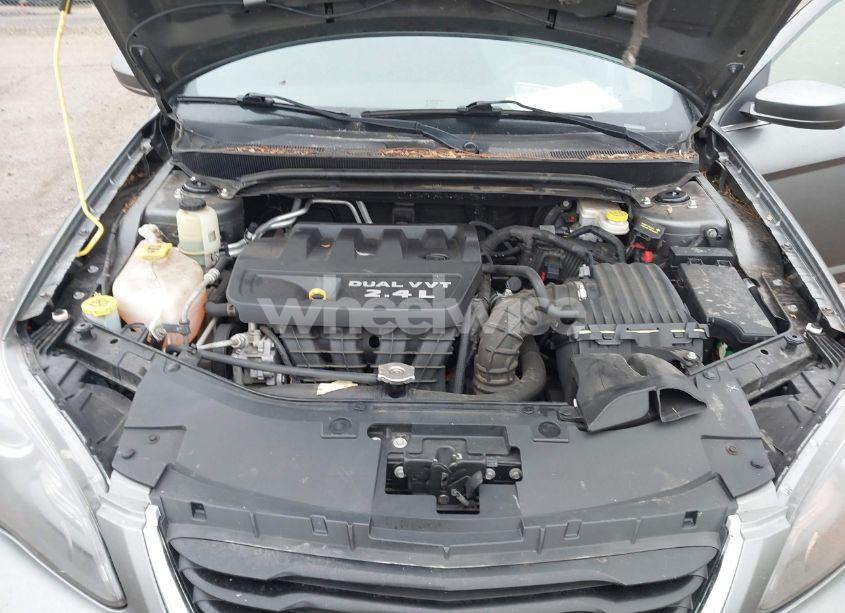 Photo 10 of 2013 Chrysler 200 TOURING (VIN 1C3CCBBB3DN542754)