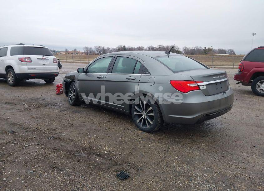 Photo 3 of 2013 Chrysler 200 TOURING (VIN 1C3CCBBB3DN542754)