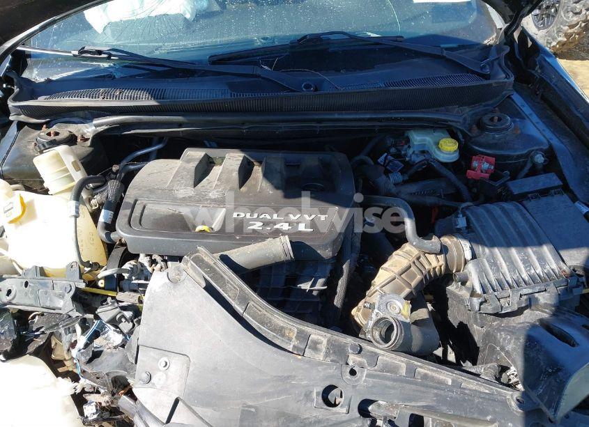 Photo 10 of 2013 Chrysler 200 TOURING (VIN 1C3CCBBB3DN568805)