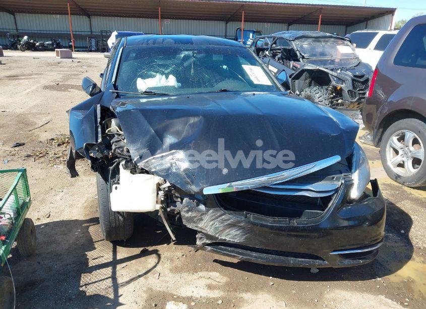 Photo 12 of 2013 Chrysler 200 TOURING (VIN 1C3CCBBB3DN568805)