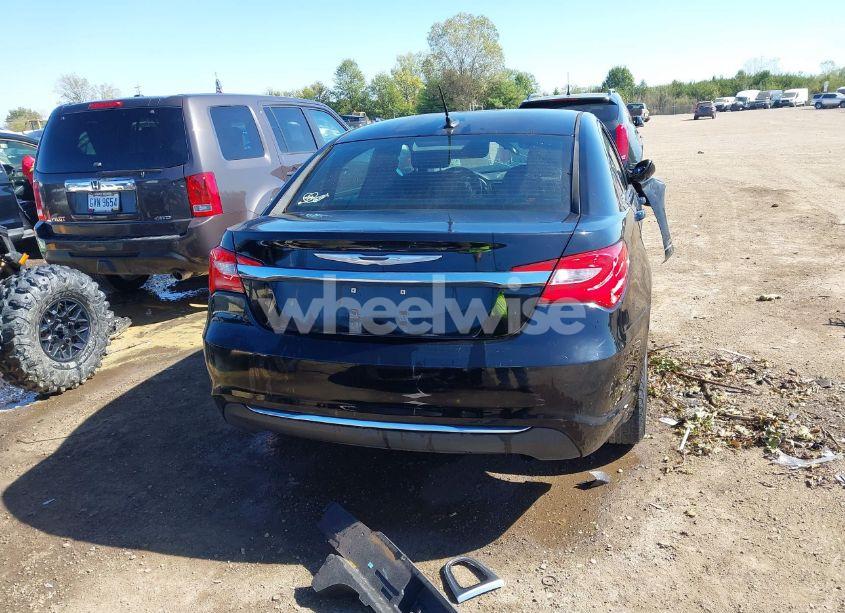 Photo 16 of 2013 Chrysler 200 TOURING (VIN 1C3CCBBB3DN568805)