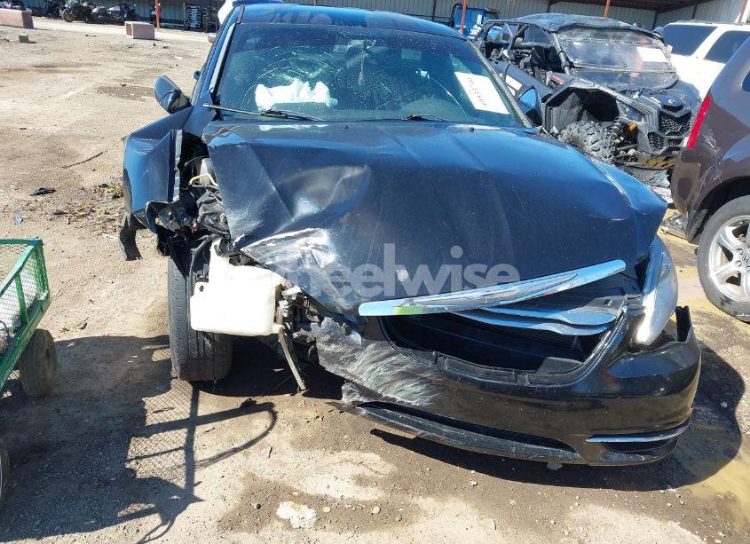 Photo 6 of 2013 Chrysler 200 TOURING (VIN 1C3CCBBB3DN568805)