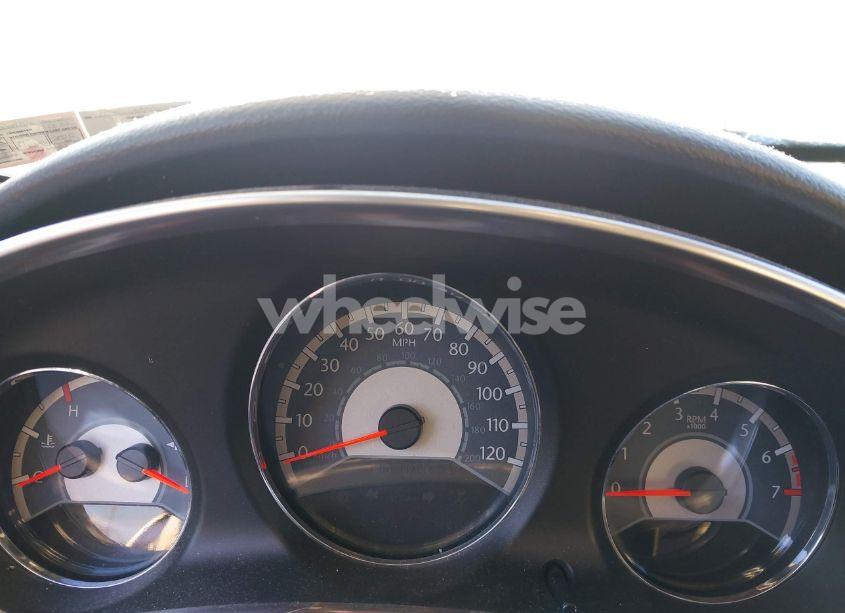 Photo 7 of 2013 Chrysler 200 TOURING (VIN 1C3CCBBB3DN583918)