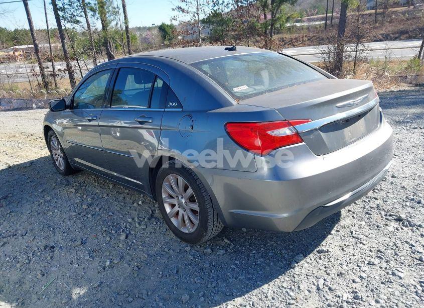 Photo 3 of 2013 Chrysler 200 TOURING (VIN 1C3CCBBB3DN639551)