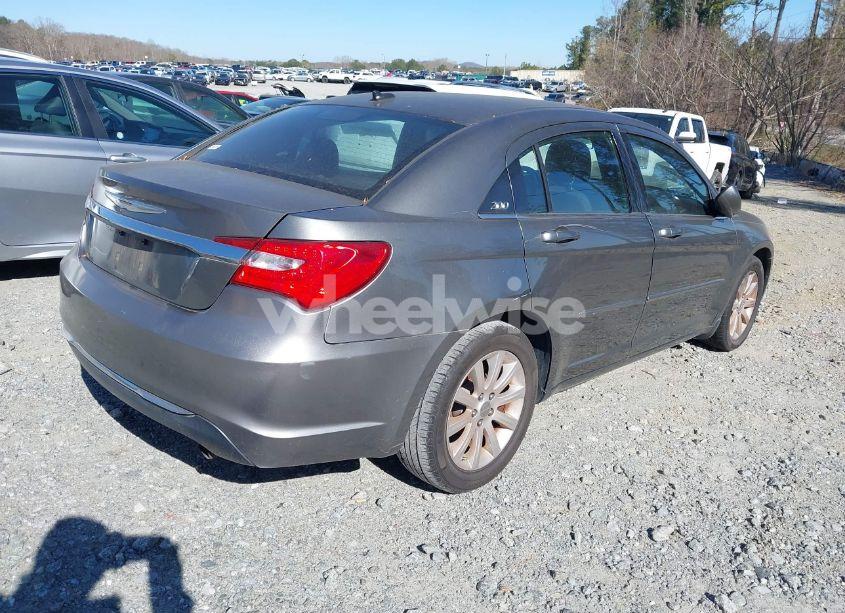 Photo 4 of 2013 Chrysler 200 TOURING (VIN 1C3CCBBB3DN639551)