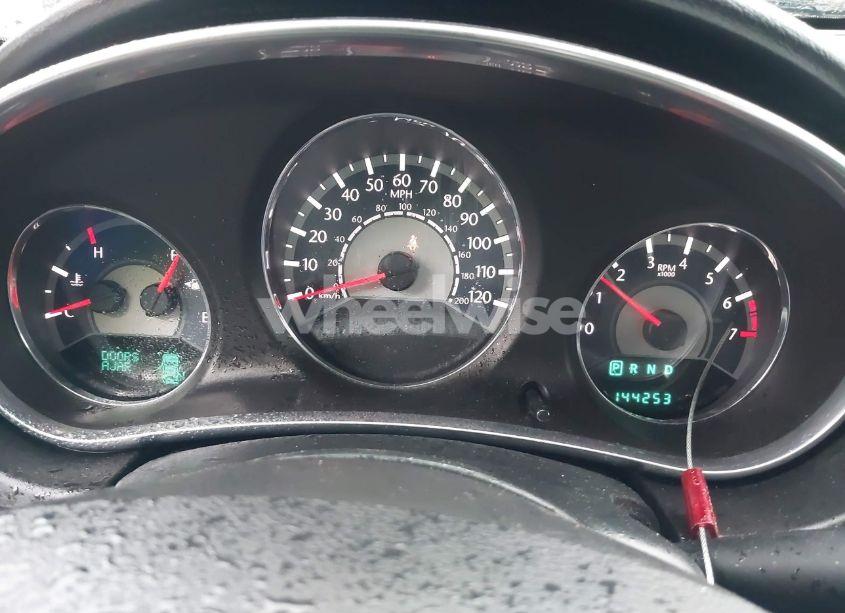 Photo 7 of 2013 Chrysler 200 TOURING (VIN 1C3CCBBB3DN694761)