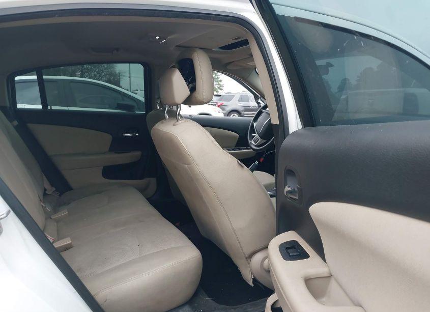 Photo 8 of 2013 Chrysler 200 TOURING (VIN 1C3CCBBB3DN713700)