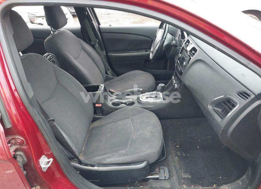 Photo 5 of 2013 Chrysler 200 TOURING (VIN 1C3CCBBB3DN736426)