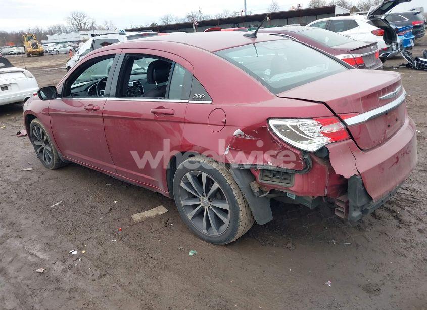 Photo 6 of 2013 Chrysler 200 TOURING (VIN 1C3CCBBB3DN736426)