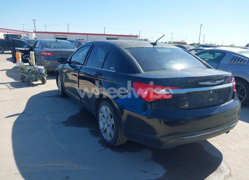 Photo 3 of 2013 Chrysler 200 TOURING (VIN 1C3CCBBB3DN737009)