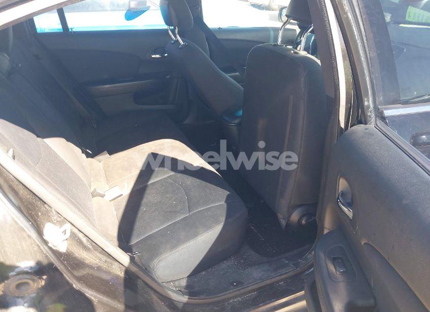 Photo 8 of 2013 Chrysler 200 TOURING (VIN 1C3CCBBB3DN737009)