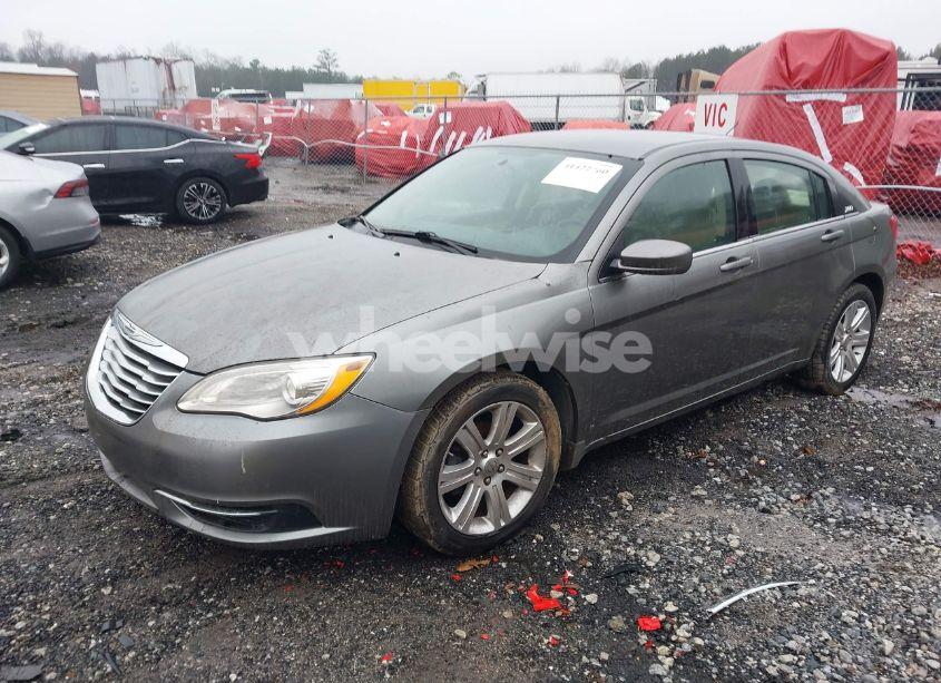 Photo 2 of 2013 Chrysler 200 TOURING (VIN 1C3CCBBB3DN765599)