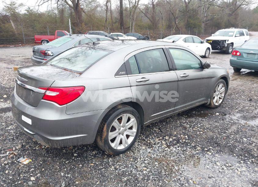 Photo 4 of 2013 Chrysler 200 TOURING (VIN 1C3CCBBB3DN765599)