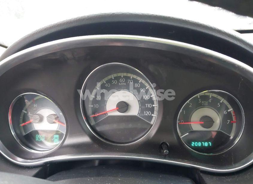 Photo 7 of 2013 Chrysler 200 TOURING (VIN 1C3CCBBB3DN765599)