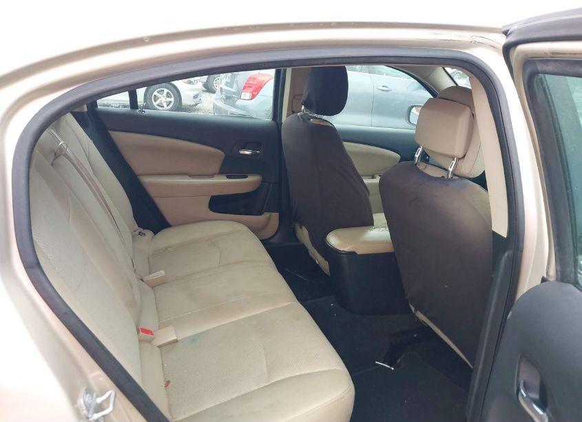 Photo 8 of 2014 Chrysler 200 TOURING (VIN 1C3CCBBB3EN158605)