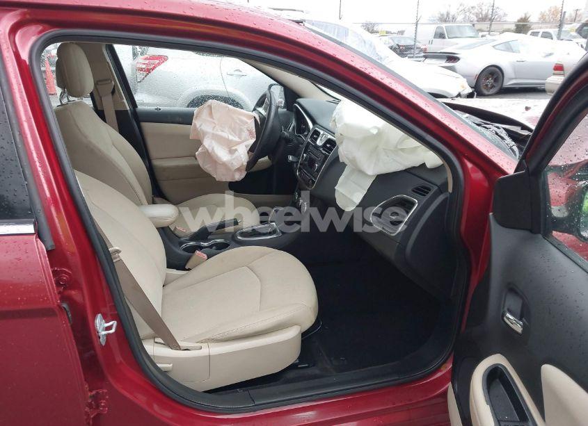 Photo 5 of 2012 Chrysler 200 TOURING (VIN 1C3CCBBB4CN119678)