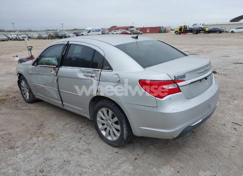 Photo 3 of 2012 Chrysler 200 TOURING (VIN 1C3CCBBB4CN155080)