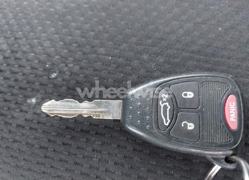 Photo 11 of 2013 Chrysler 200 TOURING (VIN 1C3CCBBB4DN525543)