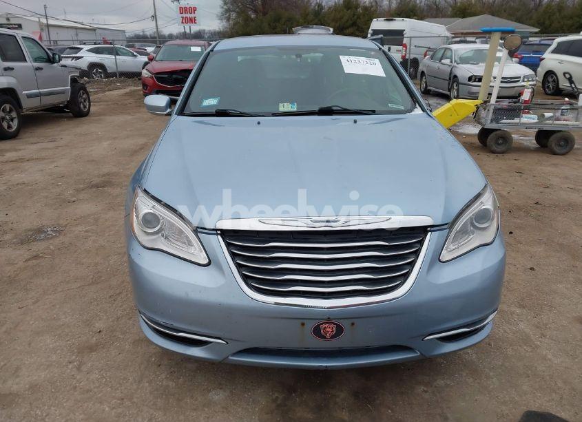 Photo 12 of 2013 Chrysler 200 TOURING (VIN 1C3CCBBB4DN525543)