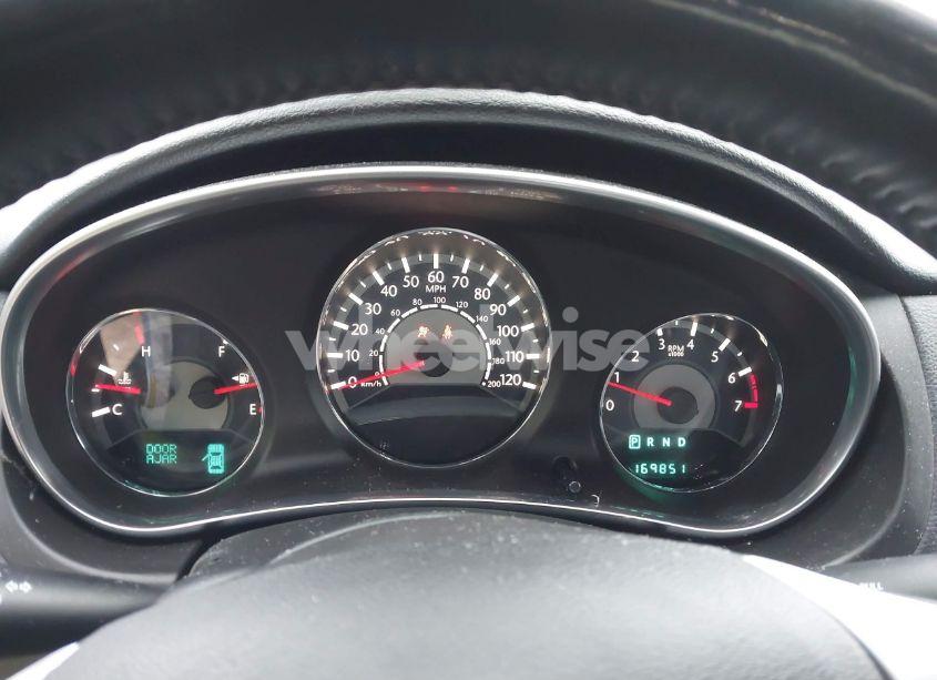 Photo 7 of 2013 Chrysler 200 TOURING (VIN 1C3CCBBB4DN525543)