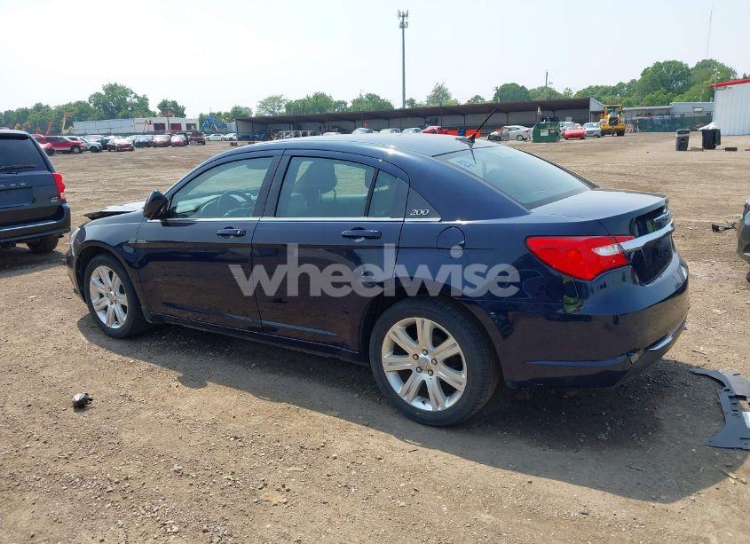 Photo 15 of 2013 Chrysler 200 TOURING (VIN 1C3CCBBB4DN550426)