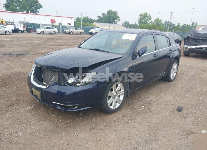 Photo 2 of 2013 Chrysler 200 TOURING (VIN 1C3CCBBB4DN550426)