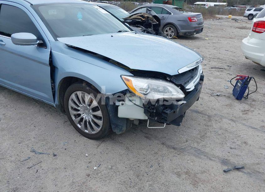 Photo 12 of 2013 Chrysler 200 TOURING (VIN 1C3CCBBB4DN573530)