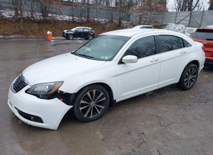 Photo 2 of 2013 Chrysler 200 TOURING (VIN 1C3CCBBB4DN579375)