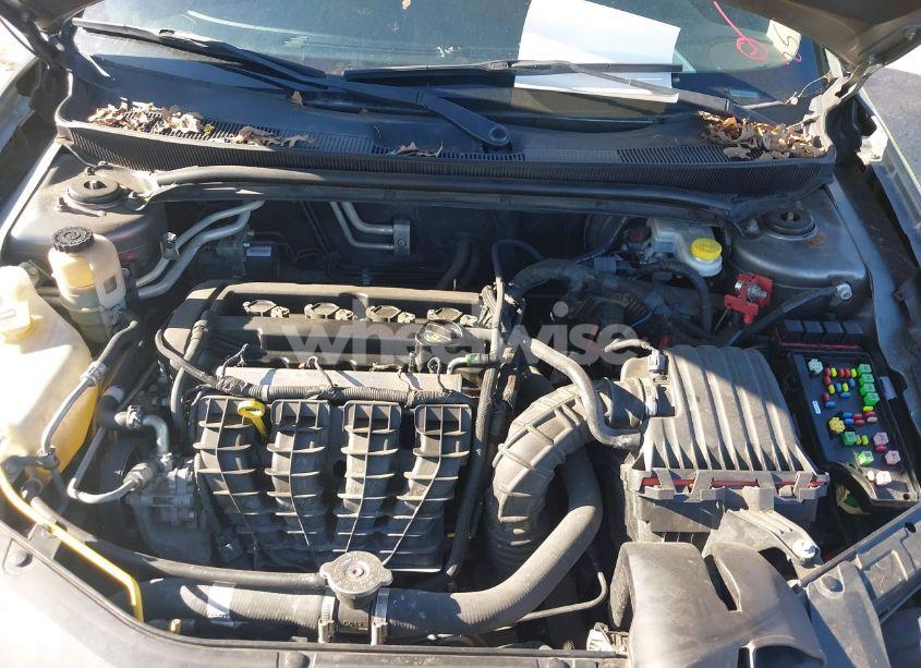 Photo 10 of 2013 Chrysler 200 TOURING (VIN 1C3CCBBB4DN595690)