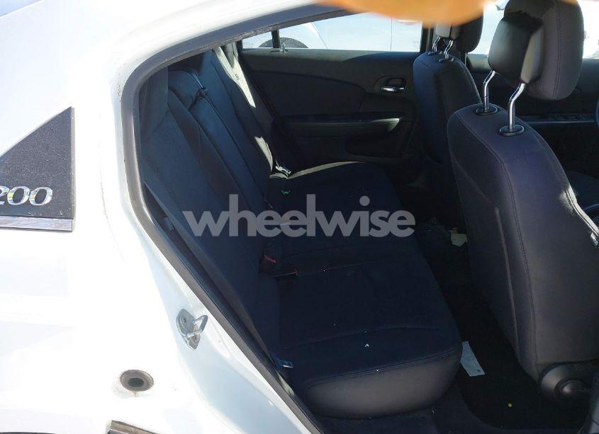 Photo 8 of 2013 Chrysler 200 TOURING (VIN 1C3CCBBB4DN615419)