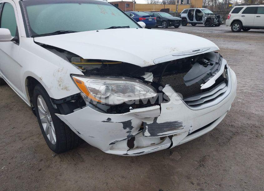 Photo 17 of 2013 Chrysler 200 TOURING (VIN 1C3CCBBB4DN654589)