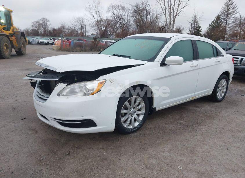 Photo 2 of 2013 Chrysler 200 TOURING (VIN 1C3CCBBB4DN654589)