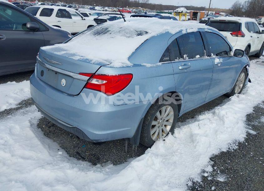 Photo 4 of 2013 Chrysler 200 TOURING (VIN 1C3CCBBB4DN656892)
