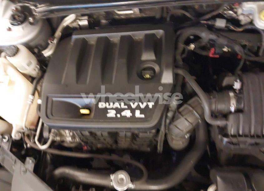 Photo 10 of 2013 Chrysler 200 TOURING (VIN 1C3CCBBB4DN684644)