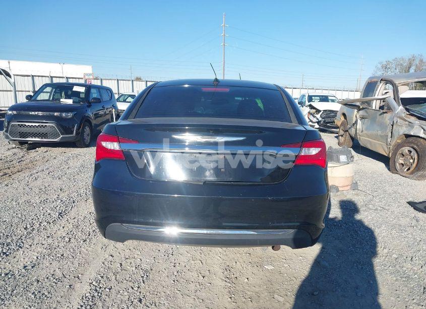 Photo 16 of 2013 Chrysler 200 TOURING (VIN 1C3CCBBB4DN724057)