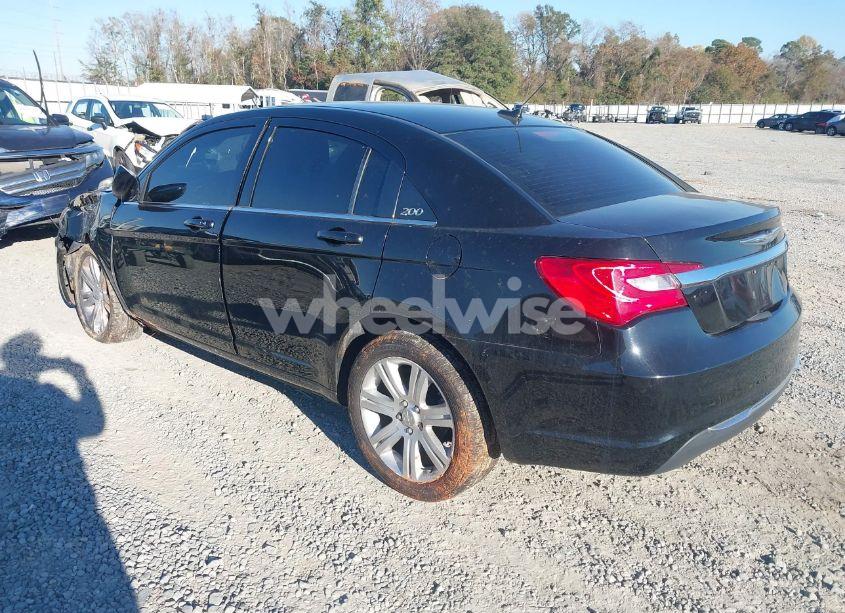 Photo 3 of 2013 Chrysler 200 TOURING (VIN 1C3CCBBB4DN724057)