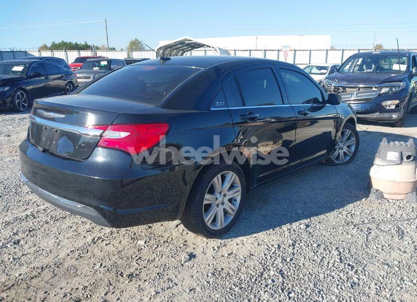 Photo 4 of 2013 Chrysler 200 TOURING (VIN 1C3CCBBB4DN724057)