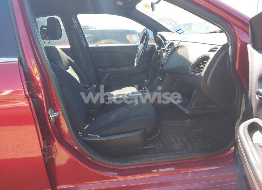 Photo 5 of 2013 Chrysler 200 TOURING (VIN 1C3CCBBB4DN724298)