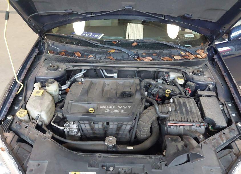 Photo 10 of 2014 Chrysler 200 TOURING (VIN 1C3CCBBB4EN137519)